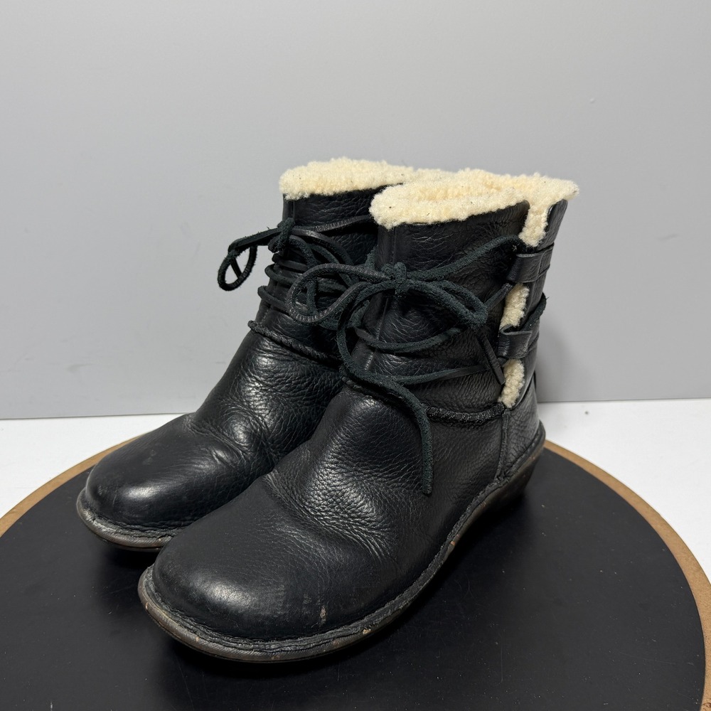 UGG Australia Mini Boots Women 7 Black Leather Shearling Lined Cozy Casual - Picture 4 of 11